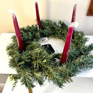 15” Lighted Holiday Wreath With 8” Candles Wire Wreath Frame Takes 2 C Batteries